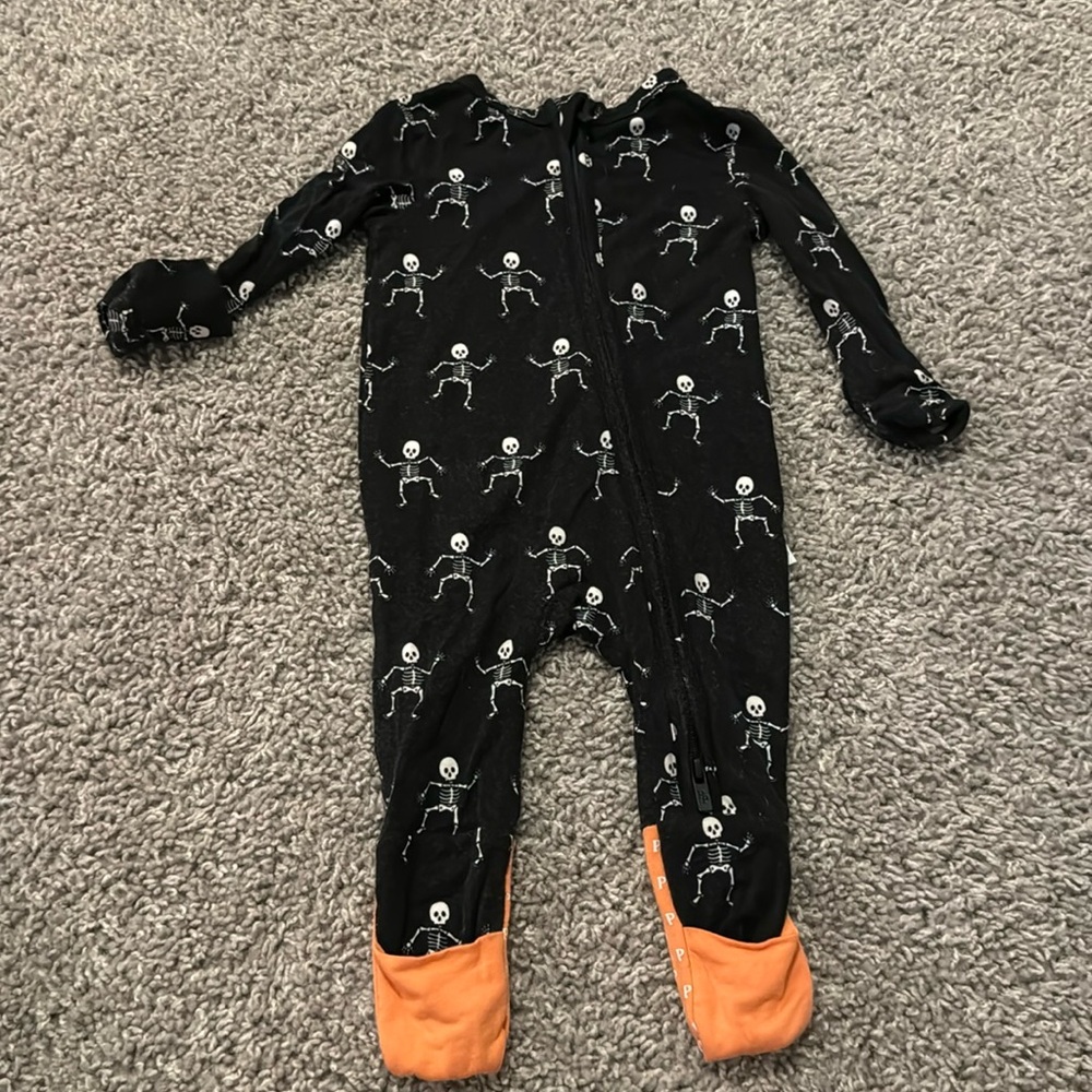 Posh peanut Skelton pajamas